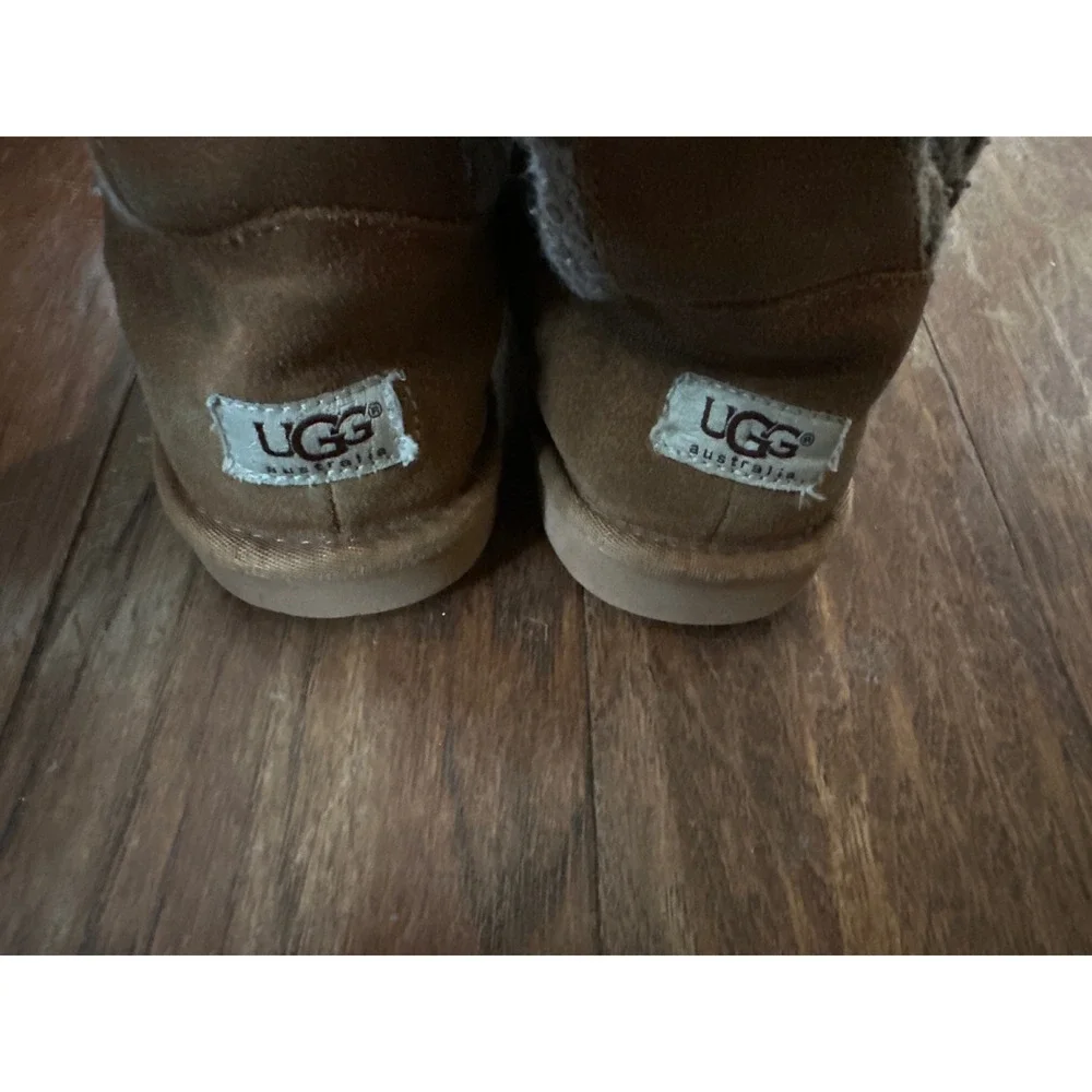 UGG Australia Women's‎ Cambridge Knit Cuff Boots Chestnut Suede & Tan Size 6